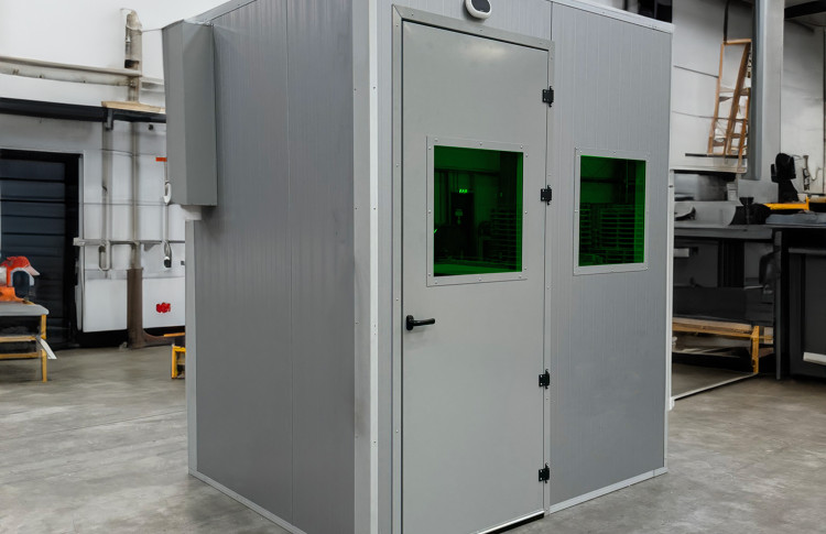 unisoniclaserbooth.jpg