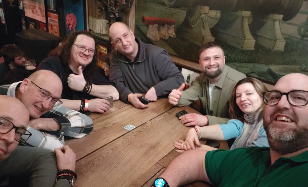 groupfordrinks.jpeg