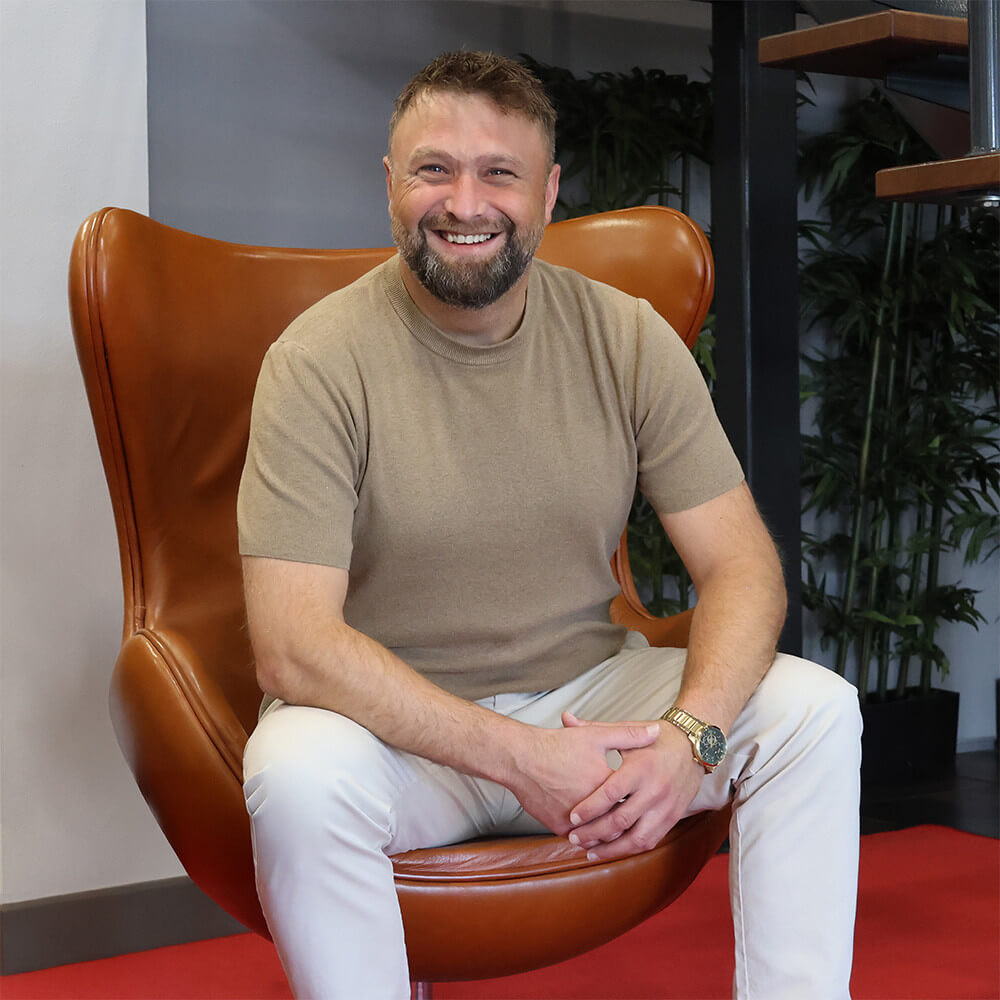 erhan3.jpg